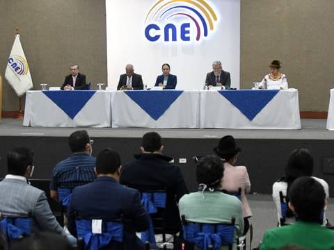CNE convoca a la inscripción de candidaturas para vocales del CPCCS en medio de un pedido de juicio político pendiente en el Legislativo