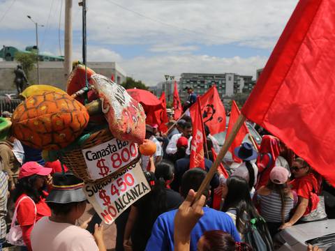 Sindicalistas califican de ‘carnavalazo’ las leyes aprobadas por la Asamblea y la ratificación del acuerdo con China 