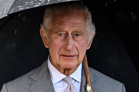 ¿Qué tan grave está el rey Carlos III? La hiperplasia prostática es benigna y sin riesgo de cáncer