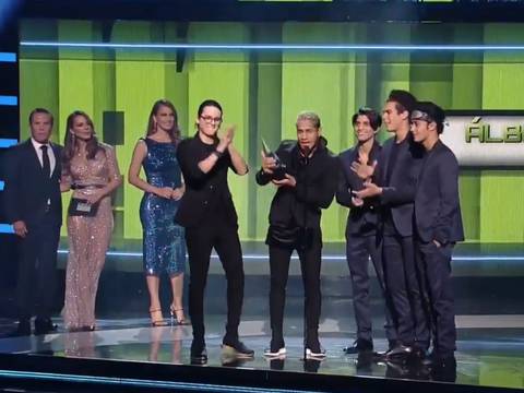 CNCO triunfa en los Latin American Music Awards