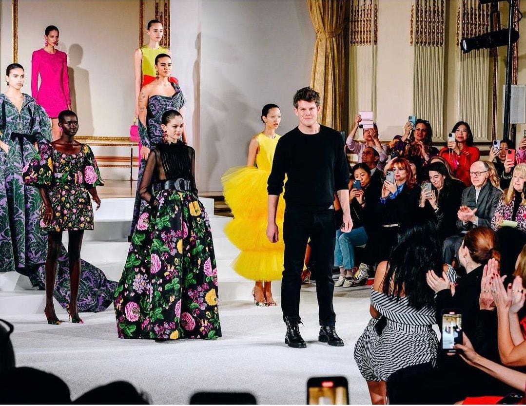 Carolina Herrera y su característica elegancia vuelven a marcar tendencia durante la semana de la moda en Nueva York | Moda | La Revista | El Universo