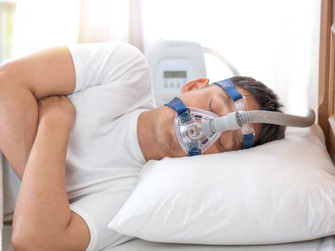 Estas son las señales de alerta de que podrías tener apnea del sueño y no lo sabes
