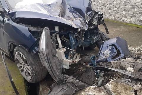 Choque de un automóvil causó cuatro heridos en la carretera E-20 Quinindé-La Concordia 