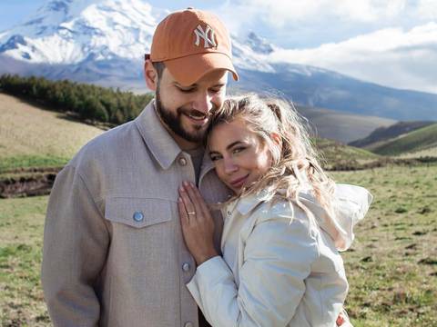 Se comprometió la ex Reina de Guayaquil Geraldine Meitzner, su novio la sorprendió en un viaje al Chimborazo
