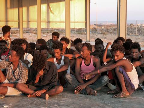 Ministro italiano prohíbe el desembarco de 135 inmigrantes rescatados en el Mediterráneo