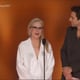 ¿Cuál es la diferencia entre ‘canción del año’ y ‘grabación del año’? Así lo explicaron en los Grammy 2024 Mark Ronson y su suegra Meryl Streep