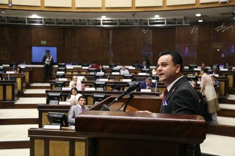 Exministro Esteban Bernal no descarta acudir a la CIDH tras ser censurado por la Asamblea Nacional
