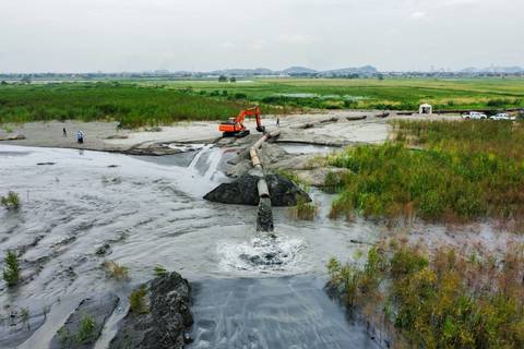 1’300.000 m³ de sedimentos se han removido del río Guayas con dragado