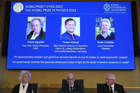 Nobel de Física premia a tres especialistas del movimiento ultrarrápido de los electrones