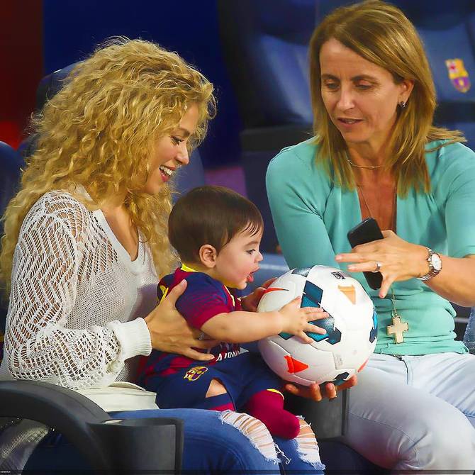 Shakira did not hesitate to spoil her in-laws by dedicating a song to her in Catalan: the video of the Colombian singer when she did not “hate” Montserrat Bernabeu and Joan Piqué |  People |  Entertainment