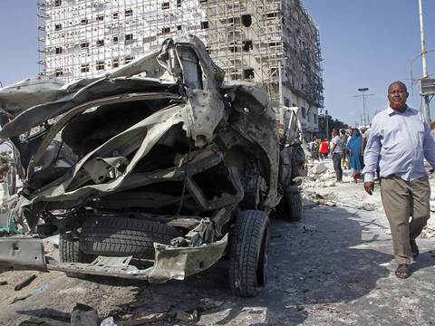 Al menos 8 muertos tras la explosión de un coche bomba en la capital de Somalia