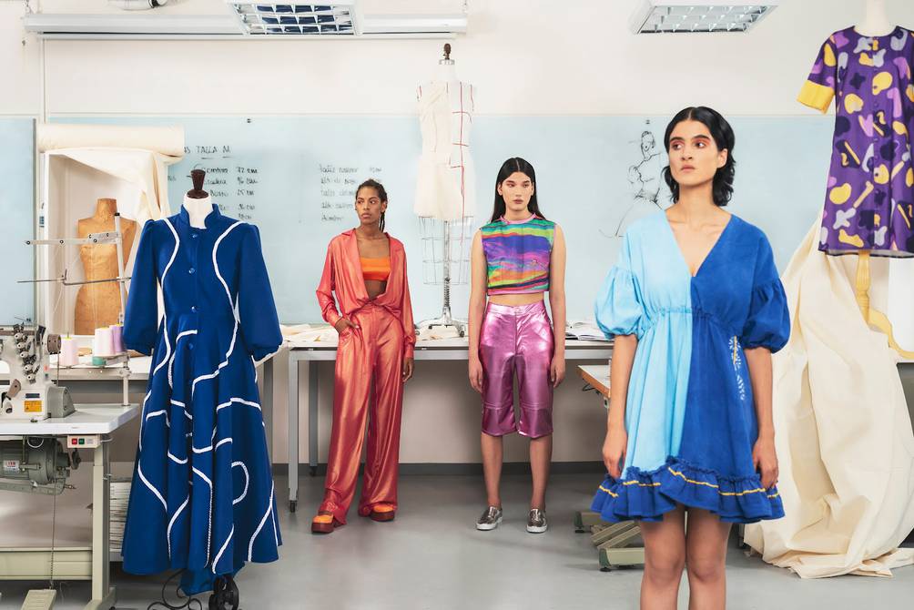 Estudiantes de diseño de la universidad San Francisco de Quito presentan el  desfile de moda 'The designer's journey' | Moda | La Revista | El Universo