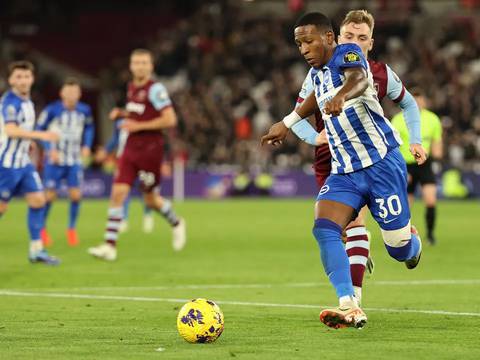 Pervis Estupiñán fue titular en empate del Brighton frente a West Ham por la Premier League