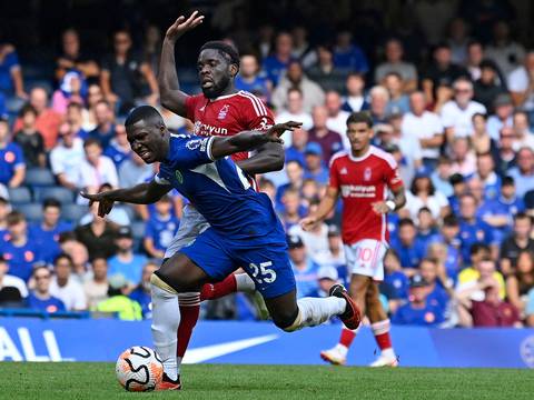Golpe duro al Chelsea de Moisés Caicedo: sin lucidez cae 0-1 ante el Nottingham Forest