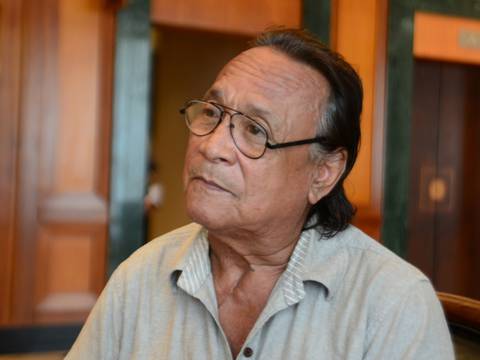 El escritor ecuatoriano Jorge Velasco Mackenzie necesita de urgencia sangre y medicamento. Se encuentra en el Hospital Teodoro Maldonado del IESS