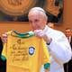 “Le deseo que se recupere y espero que podamos encontrarnos”, el mensaje de aliento de Pelé al papa Francisco 
