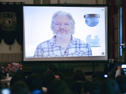Julian Assange: revelaciones de Snowden volvieron a las personas más conscientes