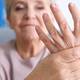 Cinco consejos de entrenamiento con pesas para personas con artritis: ayuda a sostener y proteger las articulaciones