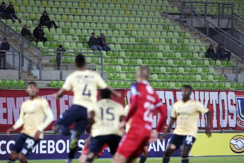 760 ‘valientes’ en las gradas, la ínfima asistencia a un partido de Copa Sudamericana