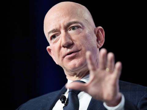 Forbes: Jeff Bezos se mantiene como el más rico del mundo