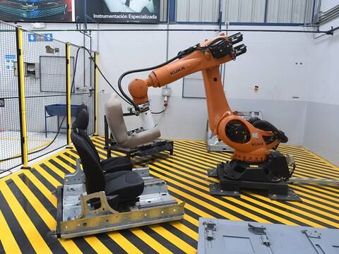 La era del robot se instala a paso lento en Ecuador 