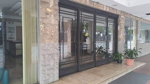 Hotel Ramada de Guayaquil dejó de funcionar desde el 25 de abril, ahora debe abandonar el edificio