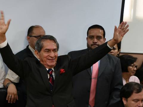 Tribunal Contencioso frenó suspensión de Galo Salcedo en la Universidad de Guayaquil