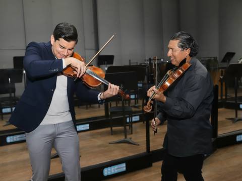 Isaac Delgado debuta como solista invitado de la Orquesta Sinfónica de Guayaquil: ‘La orquesta me ha recibido con los brazos abiertos’