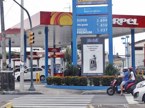 Precio del galón de gasolina súper en terminal bajó dos centavos para marzo
