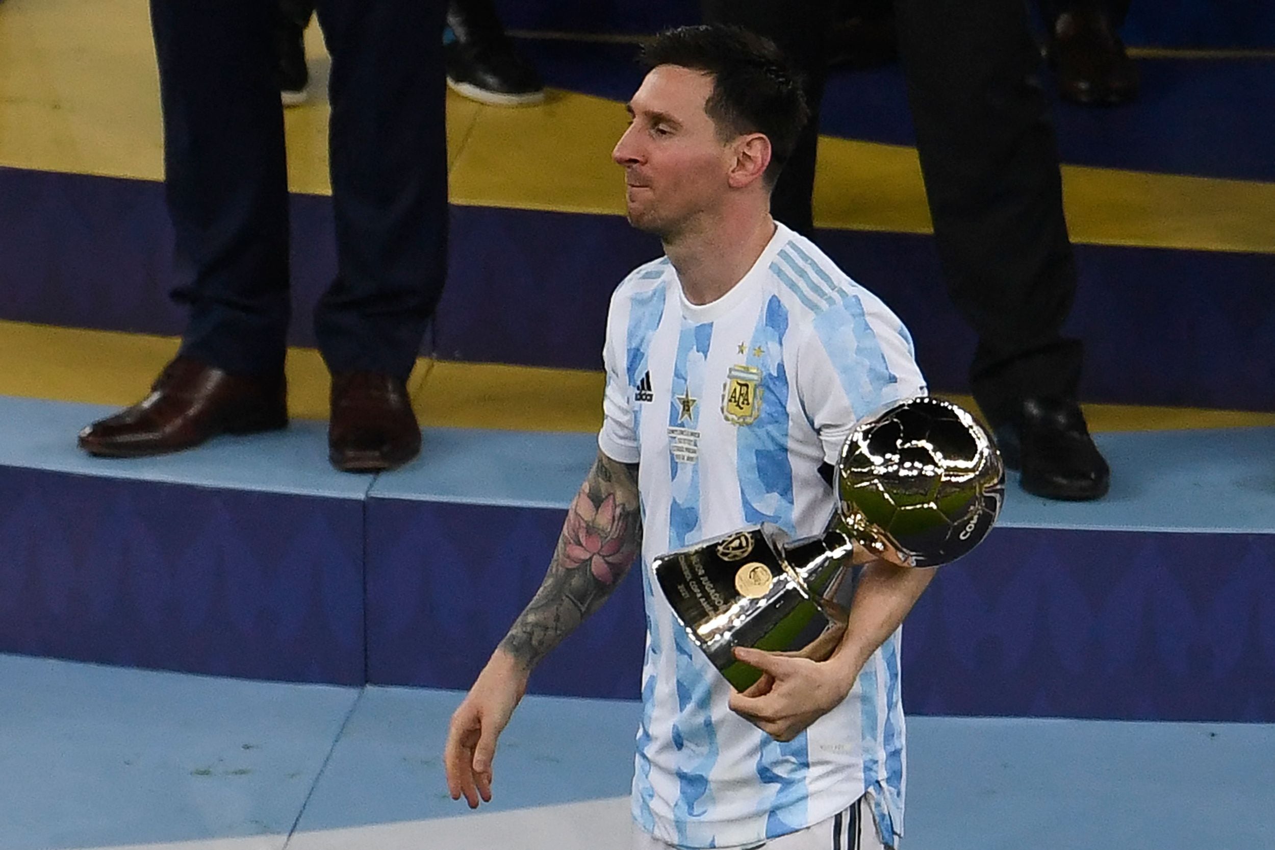 Antes de que Lionel Messi viajara a Barcelona hubo una amenaza de bomba en el aeropuerto de Rosario