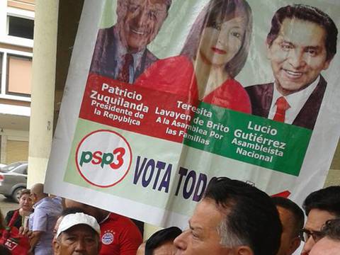Patricio Zuquilanda se acerca a la gente en cierre de campaña