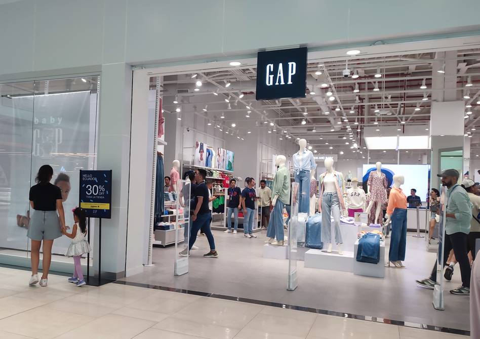 GAP is already in Ecuador, its first store opened in Mall del Sol