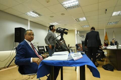 Exjuez Merck Benavides encabeza terna de la Defensoría Pública para integrar el Consejo de la Judicatura