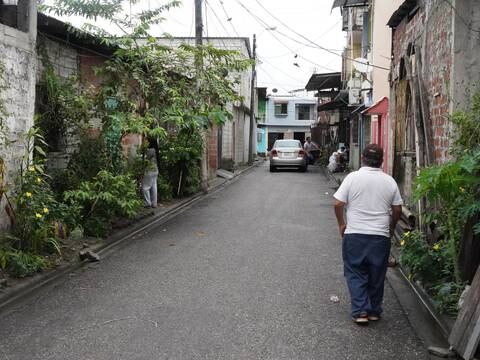 Ninoska, de 15 años, murió en Pascuales al ser alcanzada por una bala perdida