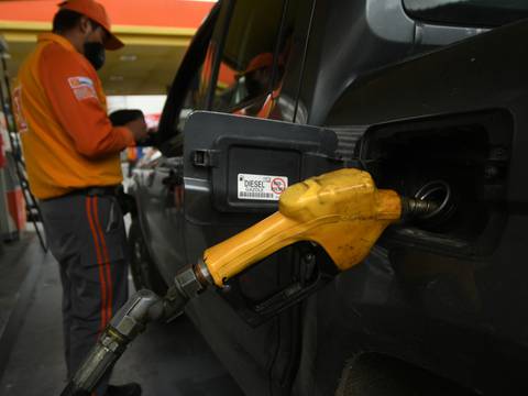 ARC fija precio máximo en distribuidor del diésel en $ 1,335 para este mes