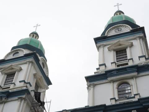 Una intervención integral en la fachada de la iglesia San Francisco está en pausa por falta de permisos