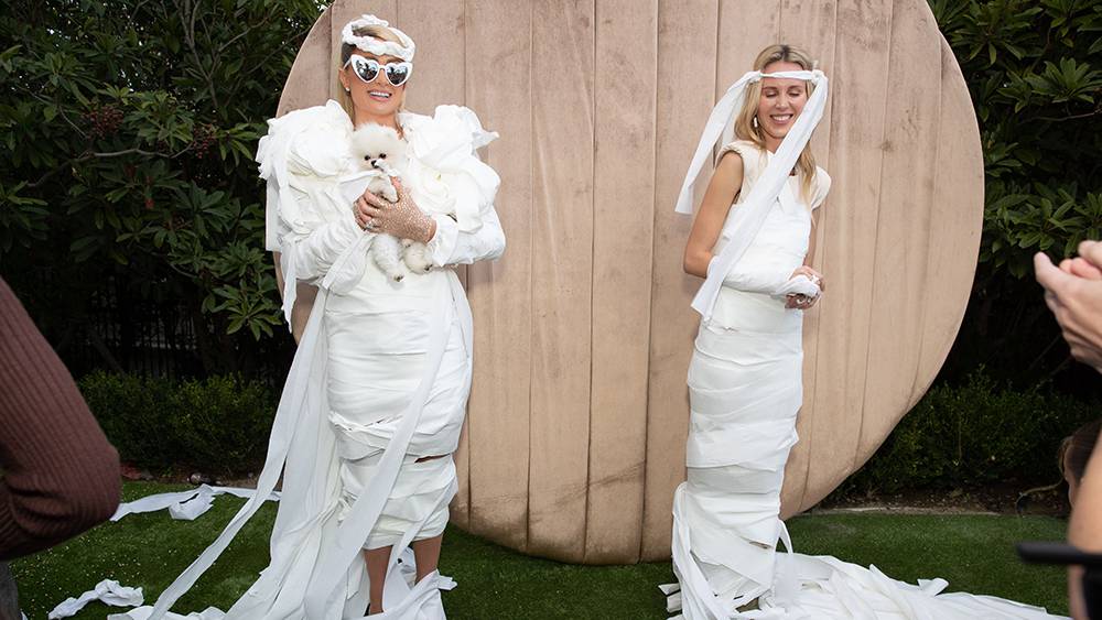 Paris Hilton wears a toilet paper wedding dress at her bachelorette party |  People |  Entertainment