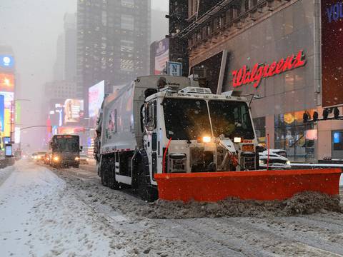 Nueva Jersey y Nueva York se preparan para la llegada de una fuerte tormenta que dejaría hasta 60 cm de nieve