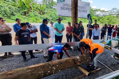 Centro de acopio de madera sustentable se inaugura en la comunidad achuar Kupatas, en Pastaza