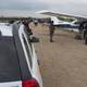 Policía encuentra dos avionetas con canecas de combustible en zona de Milagro