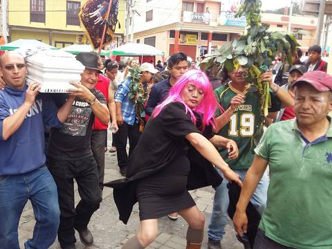 El entierro del carnaval en Guamote