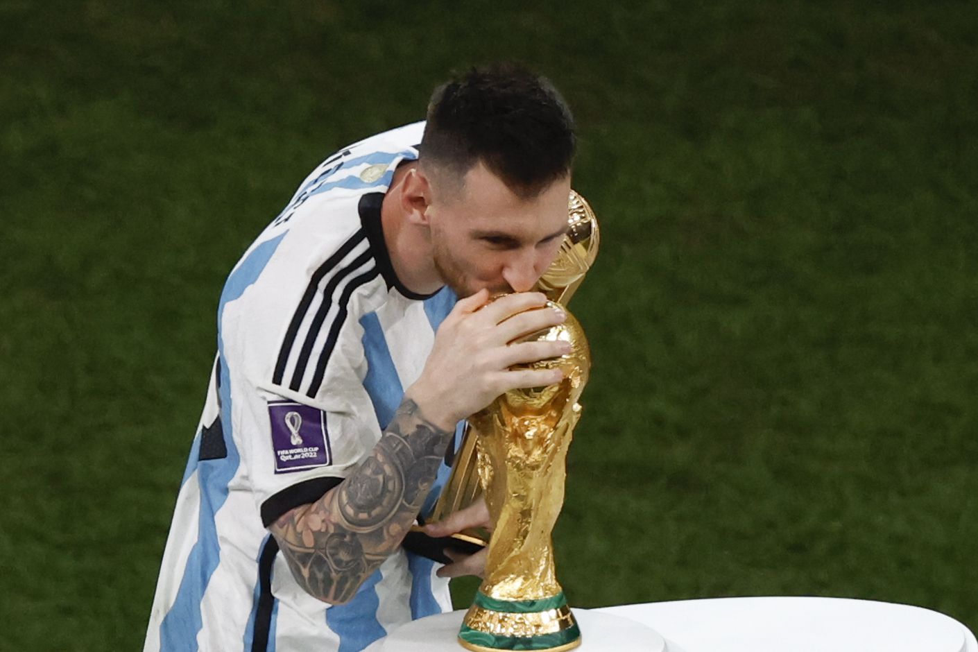 La Copa del Mundo en Qatar 2022 es el título 42 en la carrera de Lionel  Messi, astro que devuelve la alegría a Argentina tras 36 años de espera |  Fútbol | Deportes | El Universo