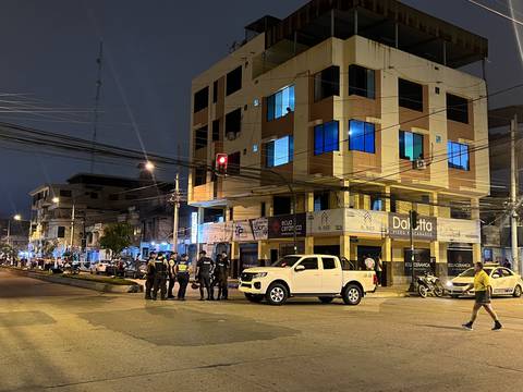 Cuatro hombres fueron asesinados en un edificio en Machala, provincia de El Oro
