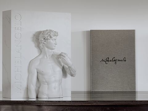 Libro hecho a mano reúne auténticos dibujos de Miguel Ángel: la obra está valorada en unos $ 3.000