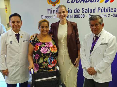 El MSP y Lavinia Valbonesi entregan ayudas técnicas en Bastión Popular, norte de Guayaquil 