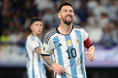 Los tres hermanos brasileños que se llaman Lionel Messi, Maradona y Riquelme: el padre dice que si tiene otro hijo llevará por nombre Di María