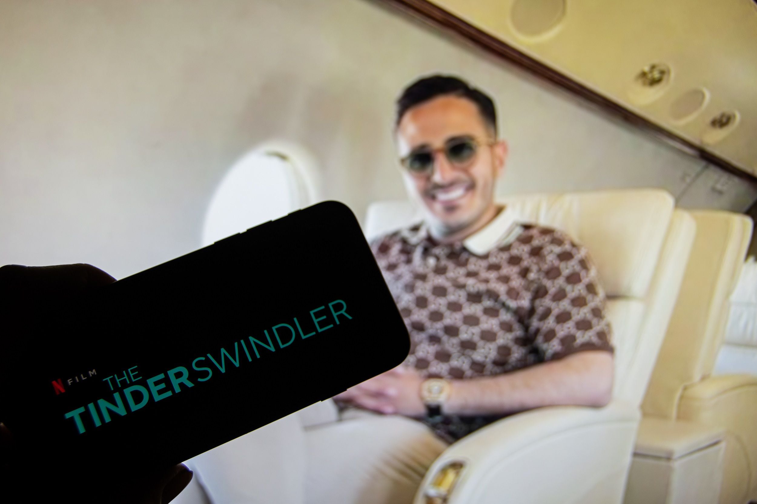 La familia Leviev demanda al ‘estafador de Tinder’ por usurpar su apellido