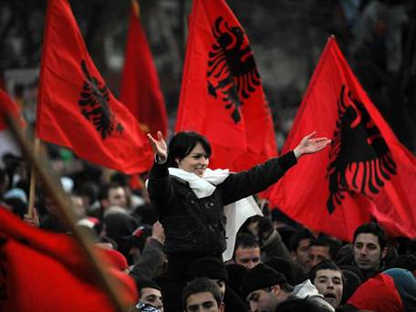 Kosovo advierte de que Rusia también quiere desestabilizar los Balcanes