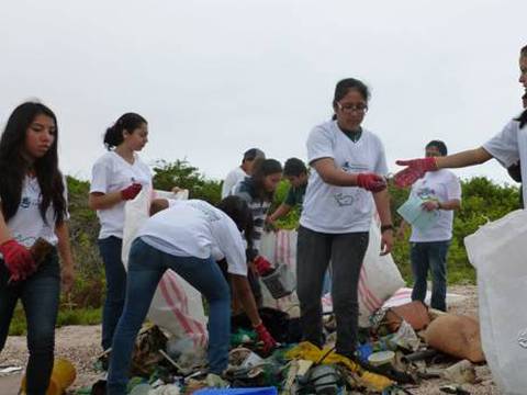 Recolección de desechos en islas Santa Cruz, San Cristóbal e Isabela este sábado 16 