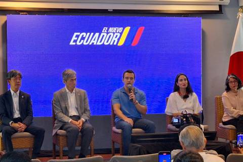 ‘A Manabí le prometieron mucho, pero nunca le cumplieron, se robaron todo’, dice Daniel Noboa en su visita a esa provincia por los ocho años del terremoto  